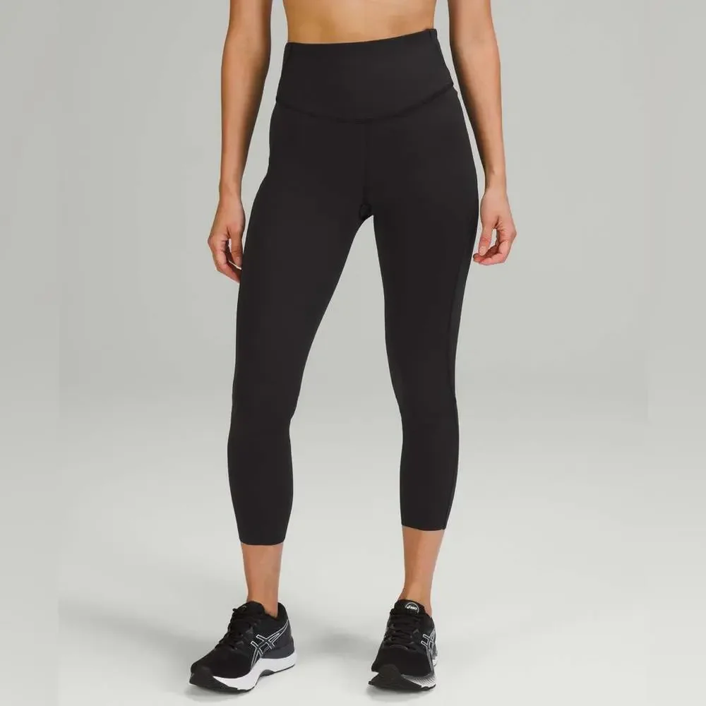 Lululemon Base Pace High-Rise Crop 23